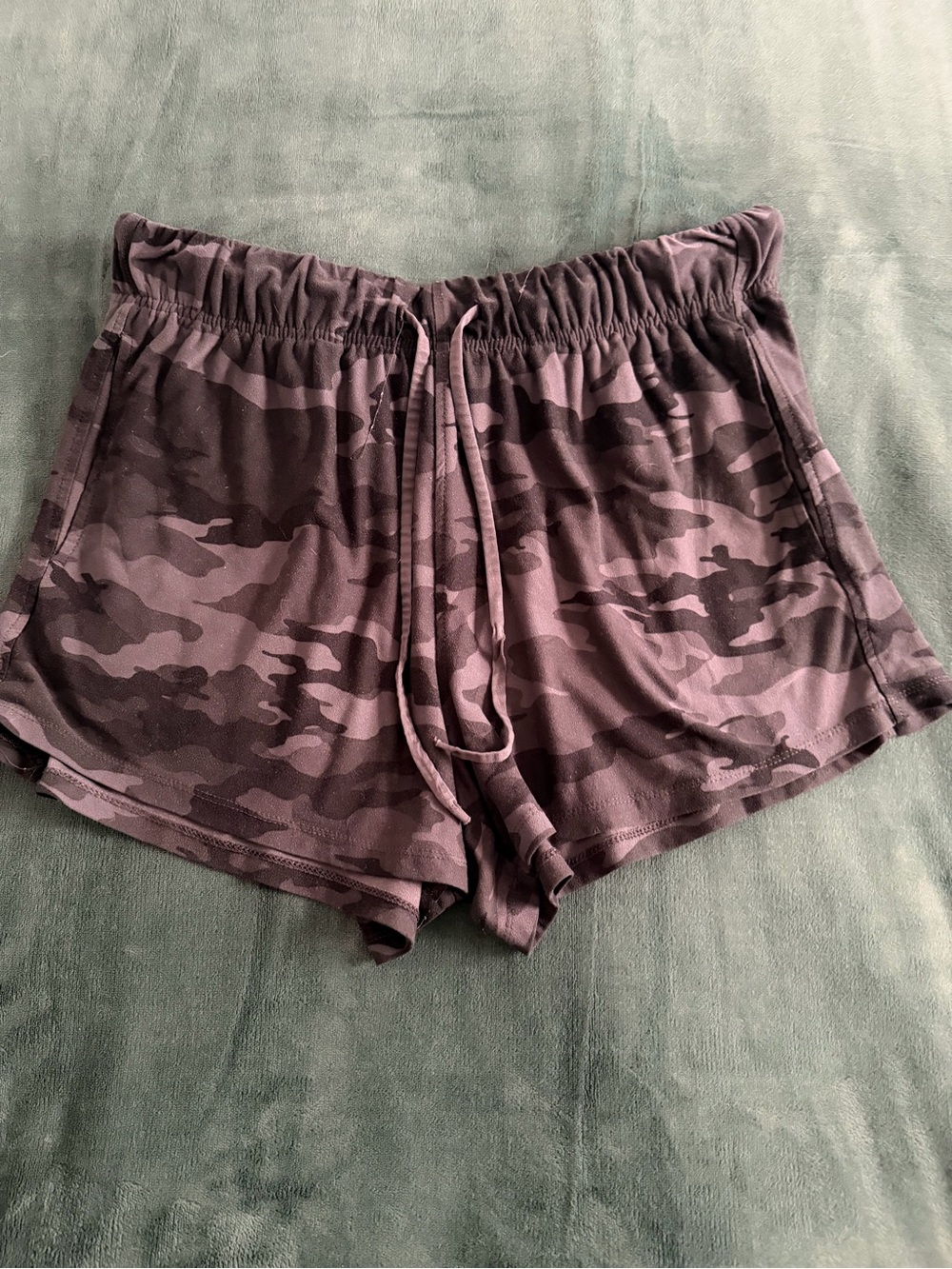 Women's Camouflage Lounge Shorts - Black & Grey